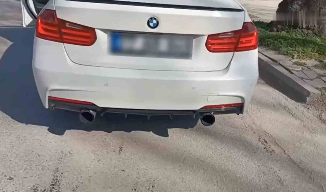 Yalova’da abartılı egzoz kullanan 6 araç trafikten men edilirken sürücülerine