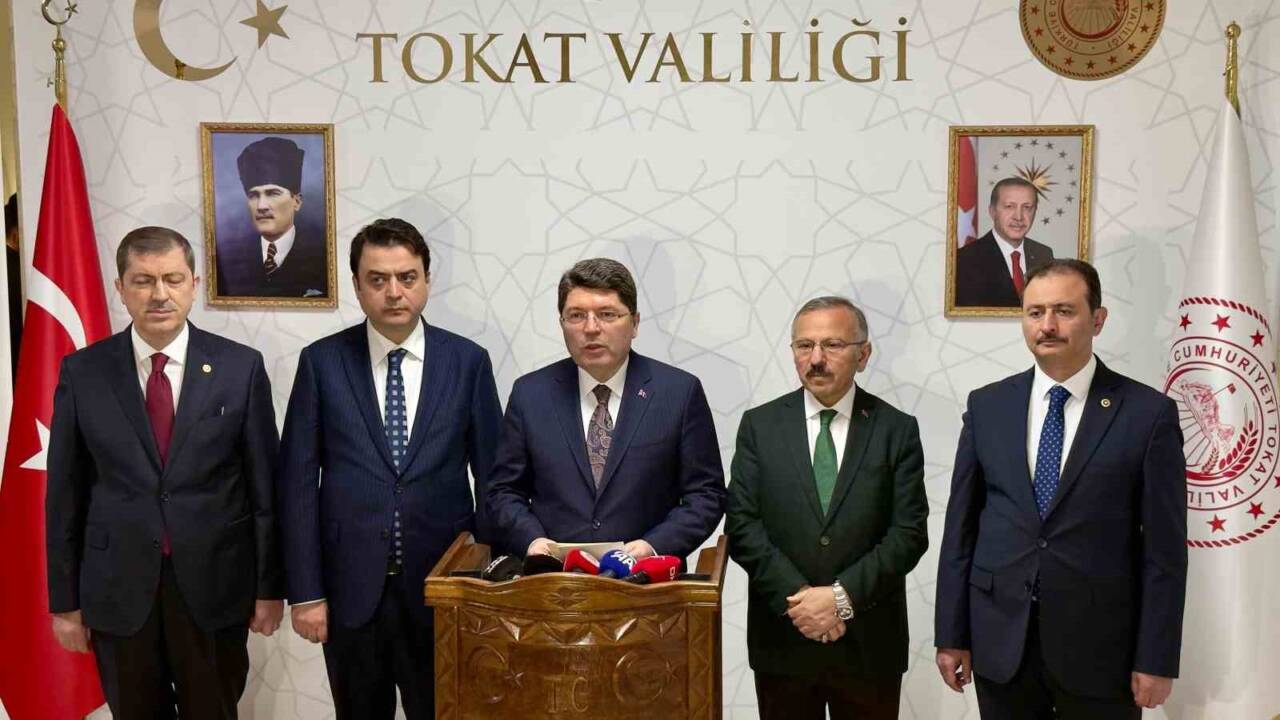 Adalet Bakanı Yılmaz Tunç, yargının bağımsız olduğunu ve sokak hareketlerinden