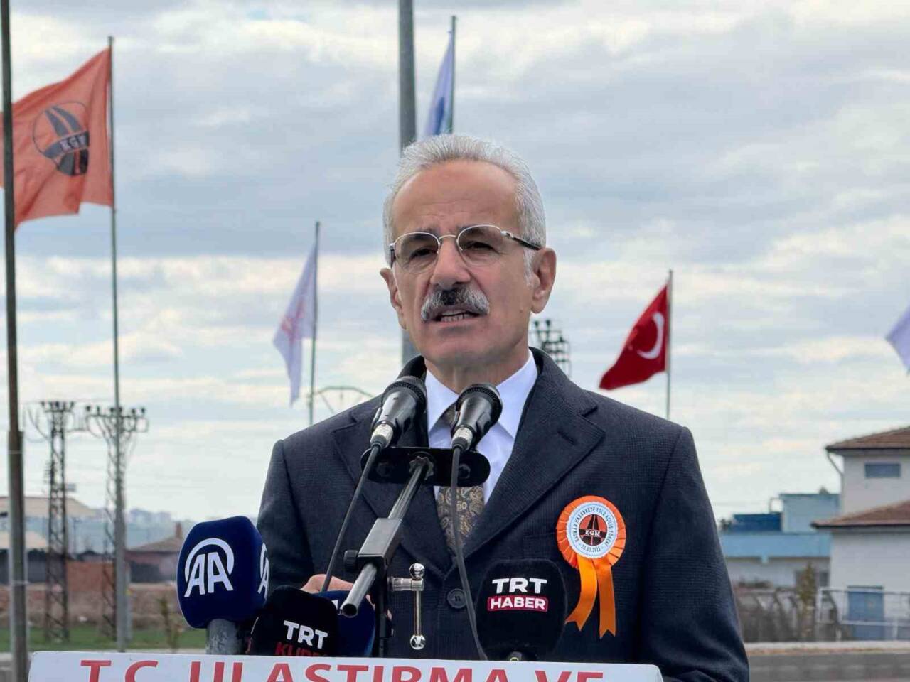 Ulaştırma ve Altyapı Bakanı Abdulkadir Uraloğlu, Batman-Hasankeyf kara yolunun açılışında