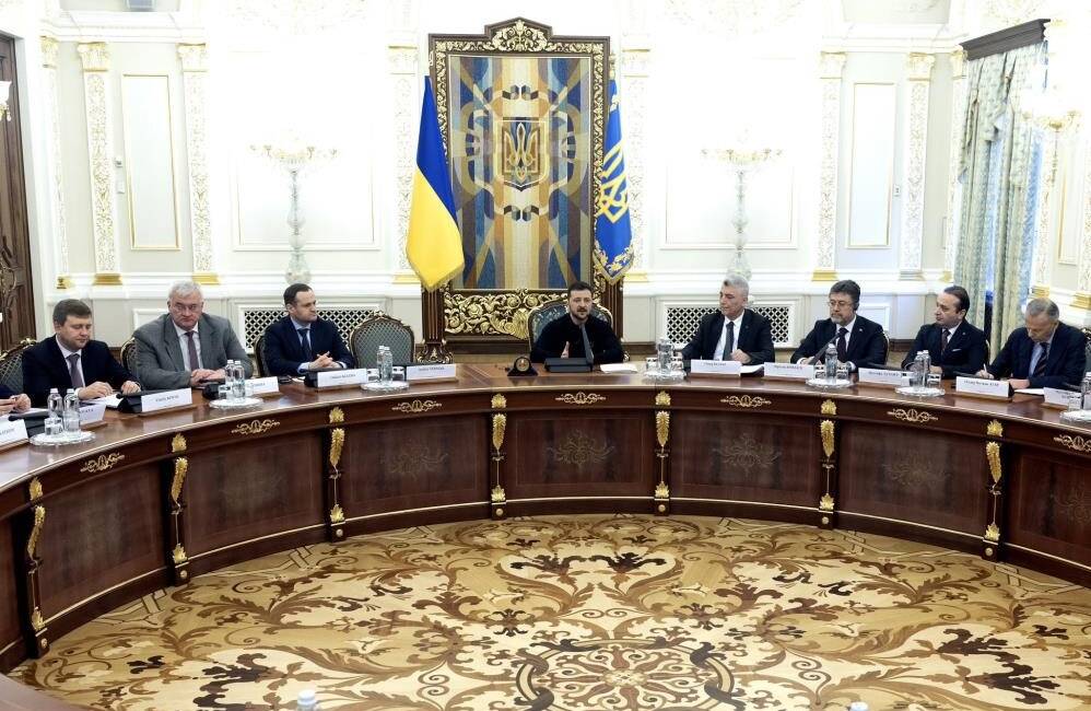 Ukrayna Devlet Başkanı Vladimir Zelenskiy, “Ukrayna, Türkiye’yi hem stratejik hem