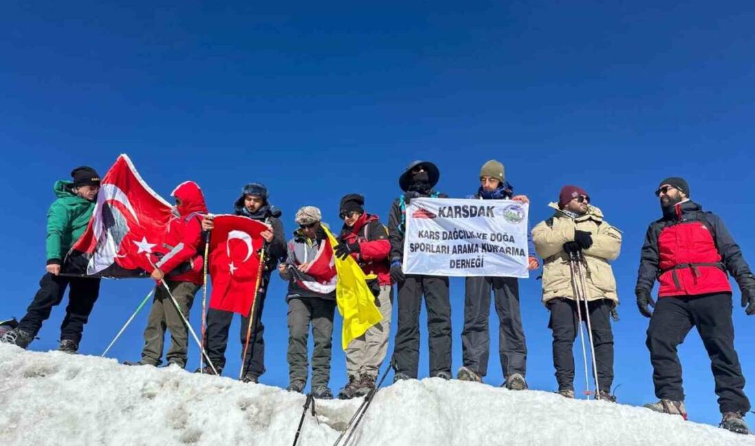 Kars ve Datça’dan 12 dağcı, 30 Ağustos Zafer Bayramı’nda Ağrı