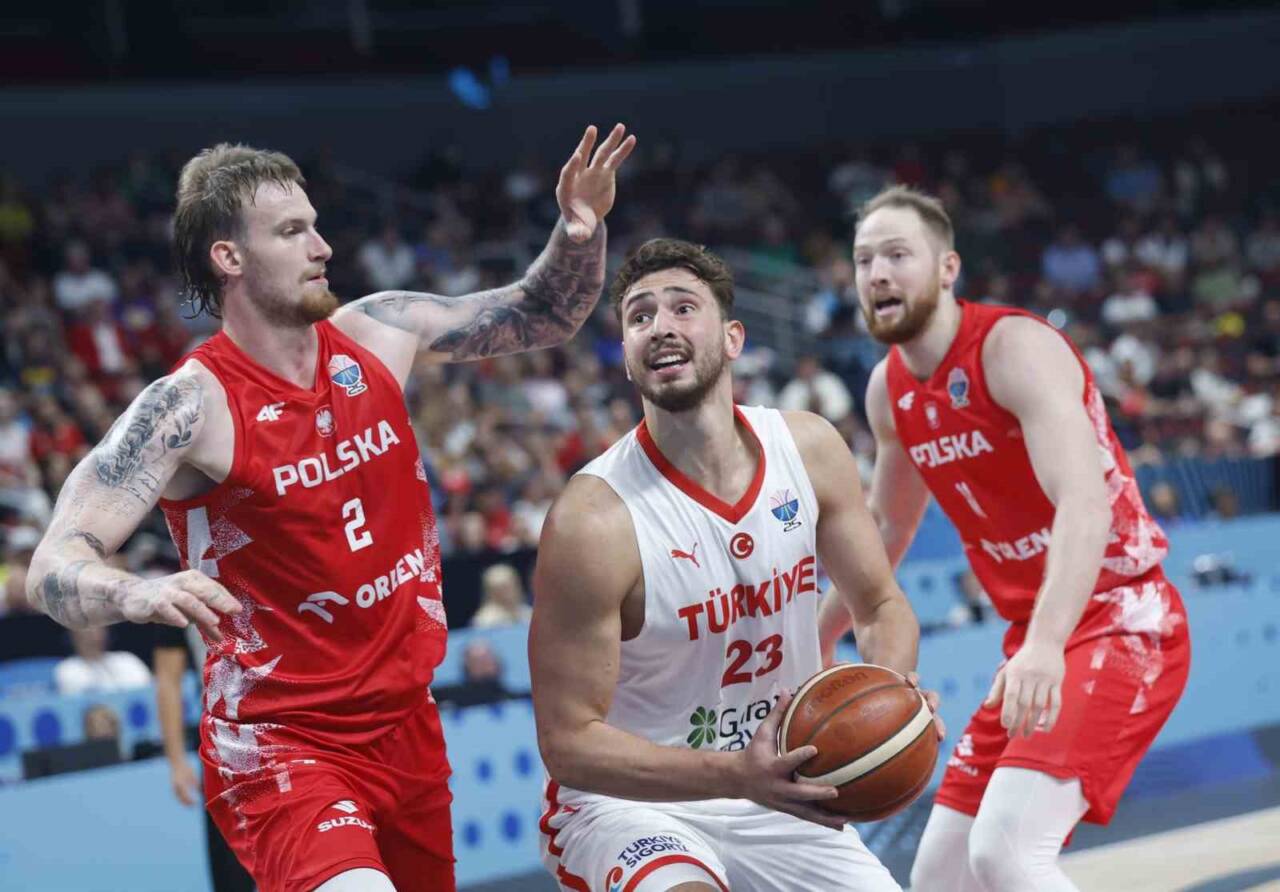 A Milli Erkek Basketbol Takımı, EuroBasket 2025 çeyrek finalinde Polonya'yı