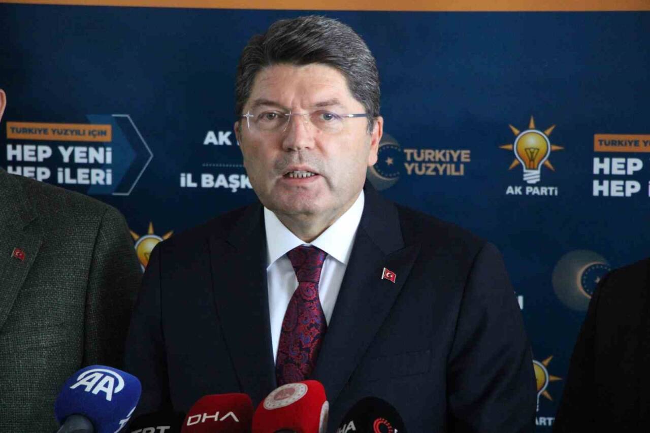 Adalet Bakanı Yılmaz Tunç, AK Parti Türkiye Yüzyılı Buluşmaları kapsamında