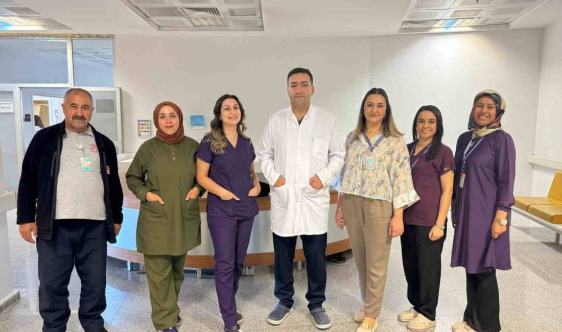 Ağrı'da Obsesif Kompulsif Bozukluğu olan 22 yaşındaki genç kadın, kalem