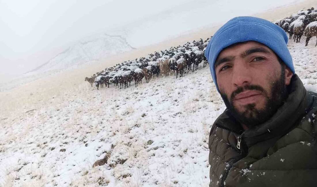 Ağrı'da yılın ilk karı yağdı, Ağrı Dağı beyaz örtüyle kaplandı.