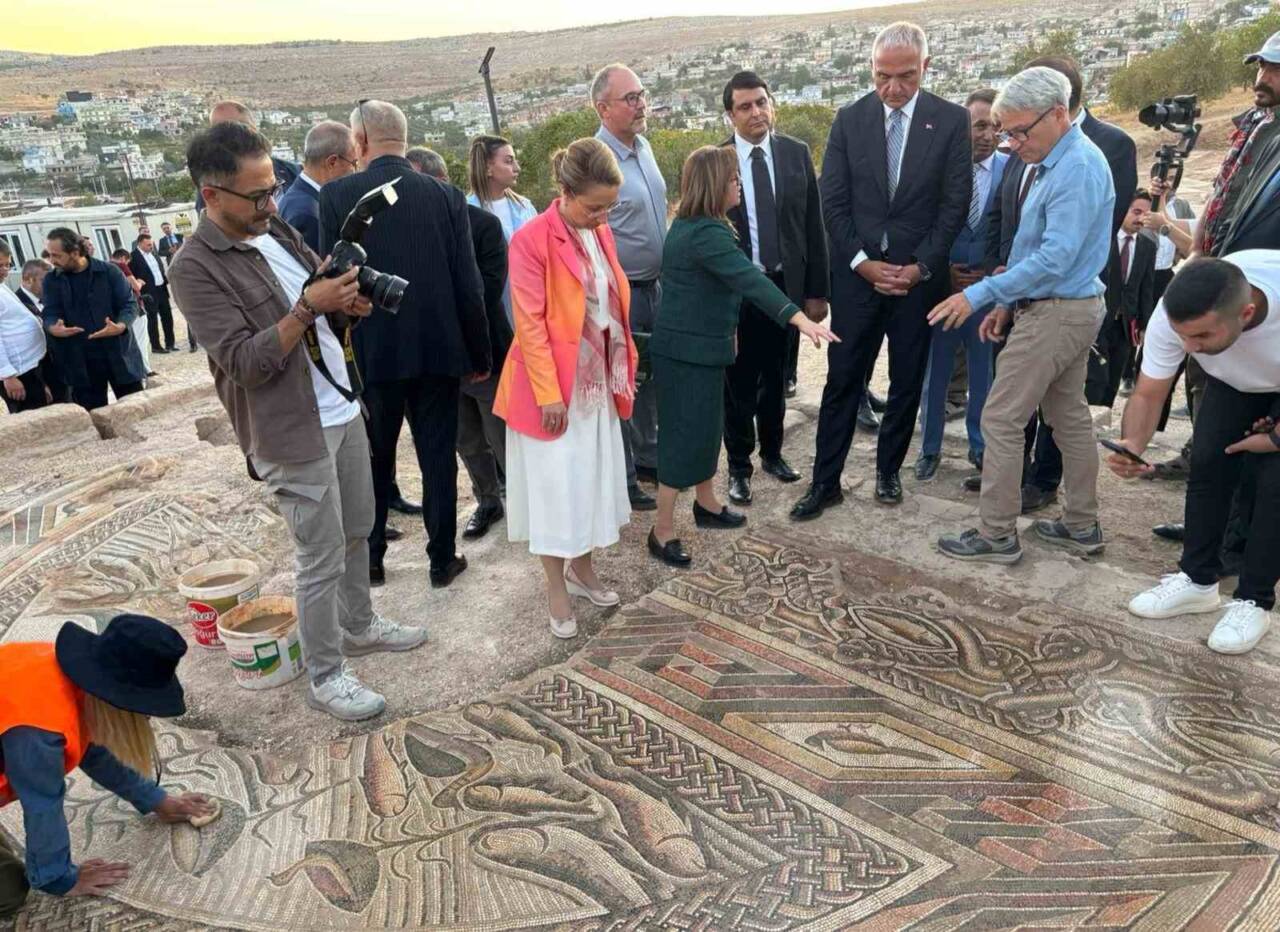 Kültür ve Turizm Bakanı Mehmet Nuri Ersoy, Gaziantep'teki Dülük Antik