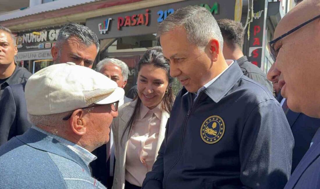İçişleri Bakanı Ali Yerlikaya, Ağrı'da esnaf ve vatandaşlarla buluşarak sorunlarını
