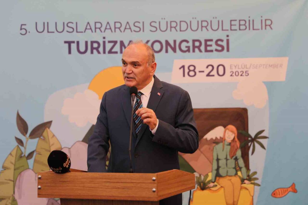 Düzce Belediye Başkanı Dr. Faruk Özlü, 5. Uluslararası Sürdürülebilir Turizm