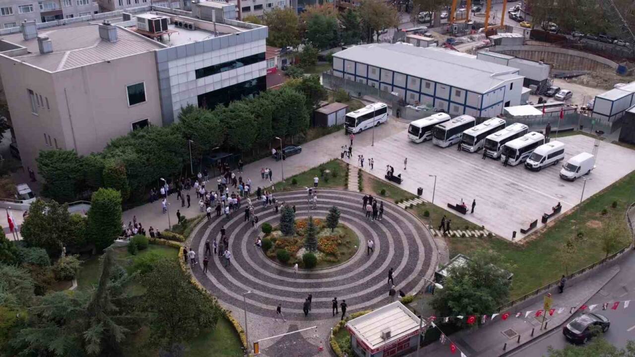 Bayrampaşa Belediyesi'nde yürütülen yolsuzluk soruşturması çerçevesinde, Cumhuriyet Başsavcılığı 48 şüpheli