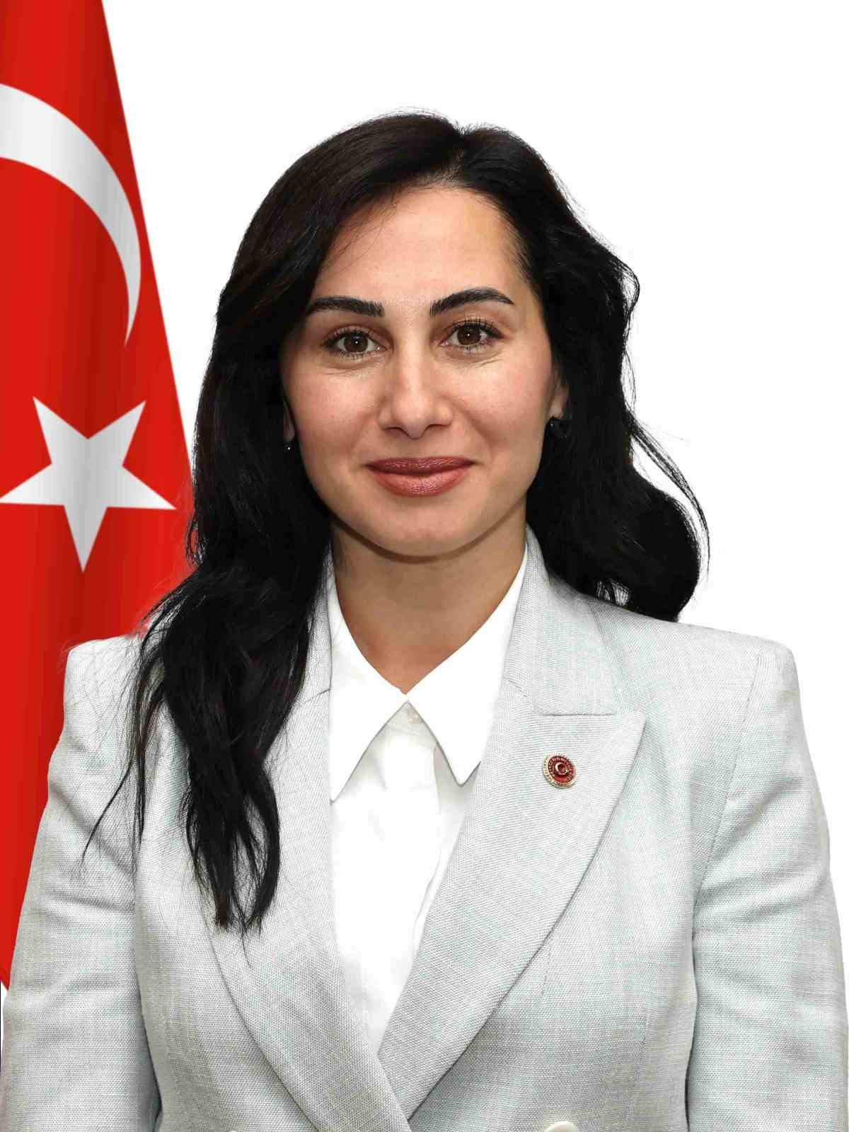 Beykoz Belediye Başkan Vekili Özlem Gürzel, CHP'den istifa ettiğini açıkladı.