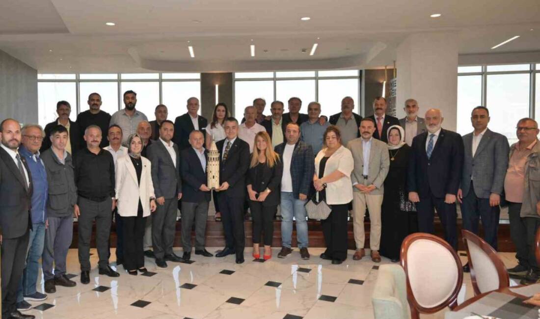 Esenyurt Belediye Başkan Vekili Can Aksoy, Beyoğlu mahalle muhtarlarını ilçede