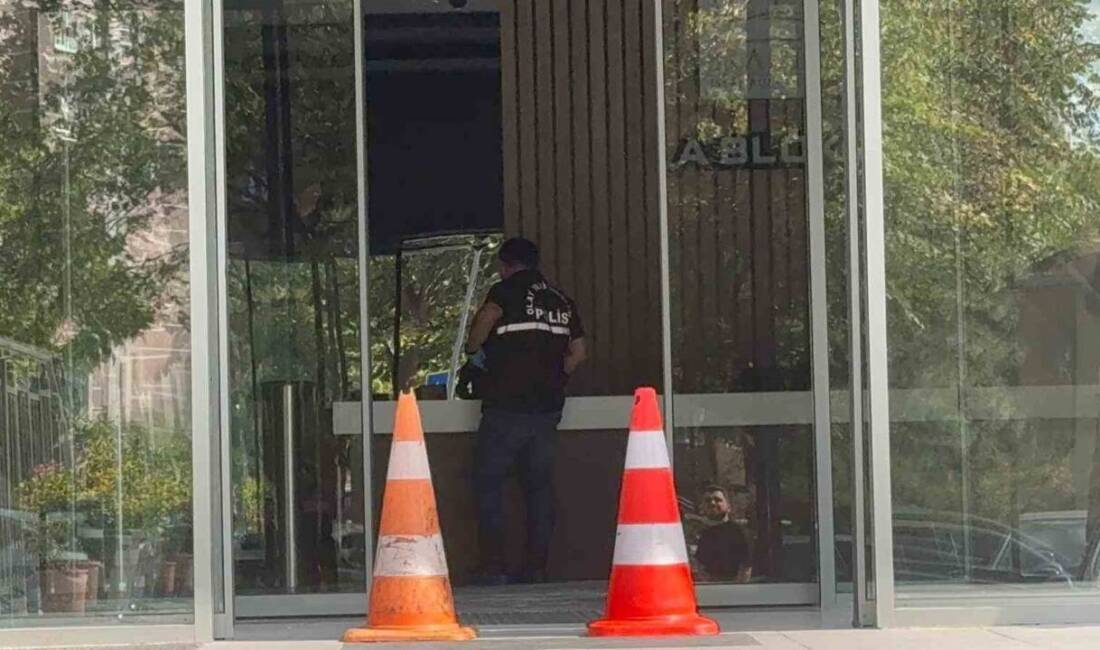 İstanbul Beylikdüzü'nde Yalçın K., boşanma aşamasındaki eşini pompalı tüfekle ayağından