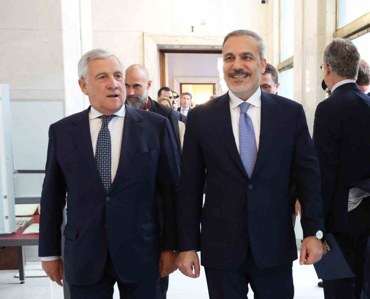 Dışişleri Bakanı Hakan Fidan, resmi ziyareti sırasında Roma'da İtalya Başbakan
