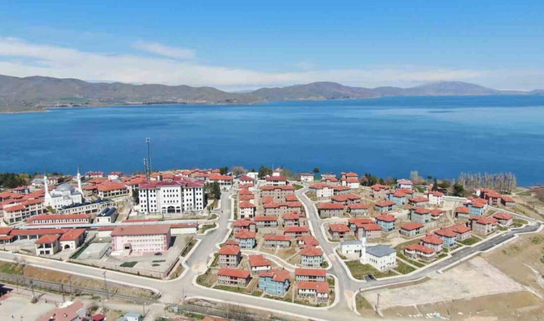 Elazığ'ın Sivrice ilçesinde 3.4 büyüklüğünde, 7 kilometre derinlikte deprem meydana