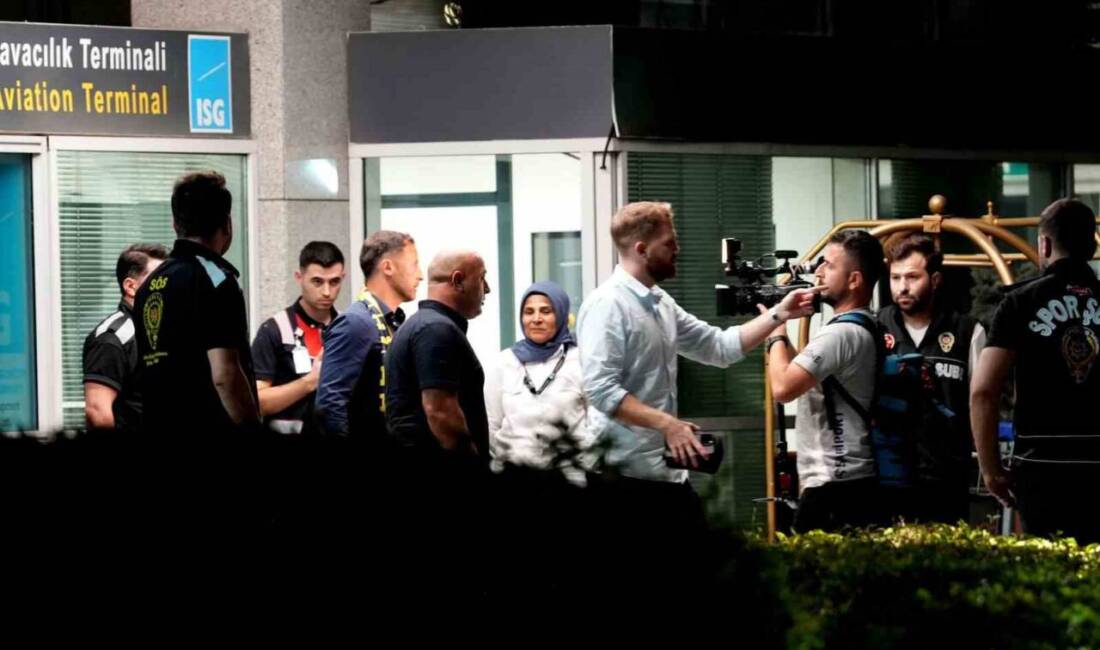 Fenerbahçe, teknik direktörlük görevi için Domenico Tedesco ile 2 yıllık