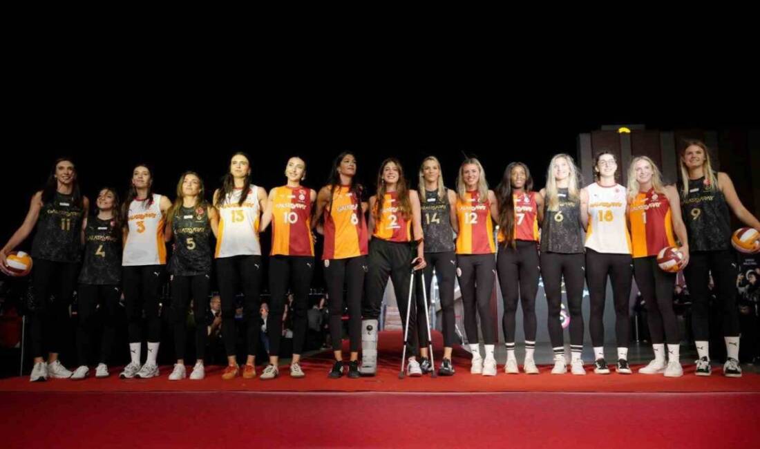 Galatasaray Spor Kulübü, yeni sezon forma lansmanını Galatasaray Adası'nda yaptı.