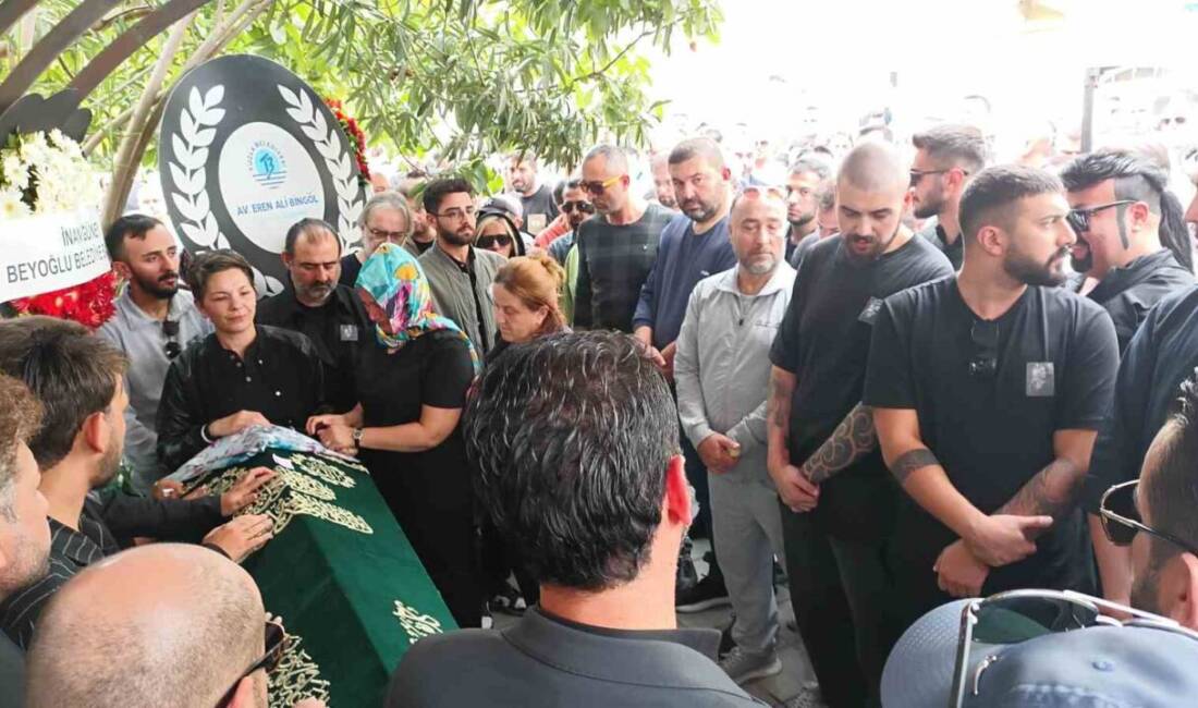 Türk arabesk müziğinin önemli ismi Güllü, Yalova’daki evinin terasından düşerek