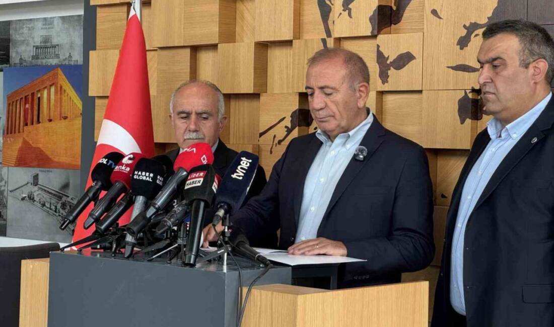 Cumhuriyet Halk Partisi'nin (CHP) yeni İstanbul İl Başkanı Gürsel Tekin,