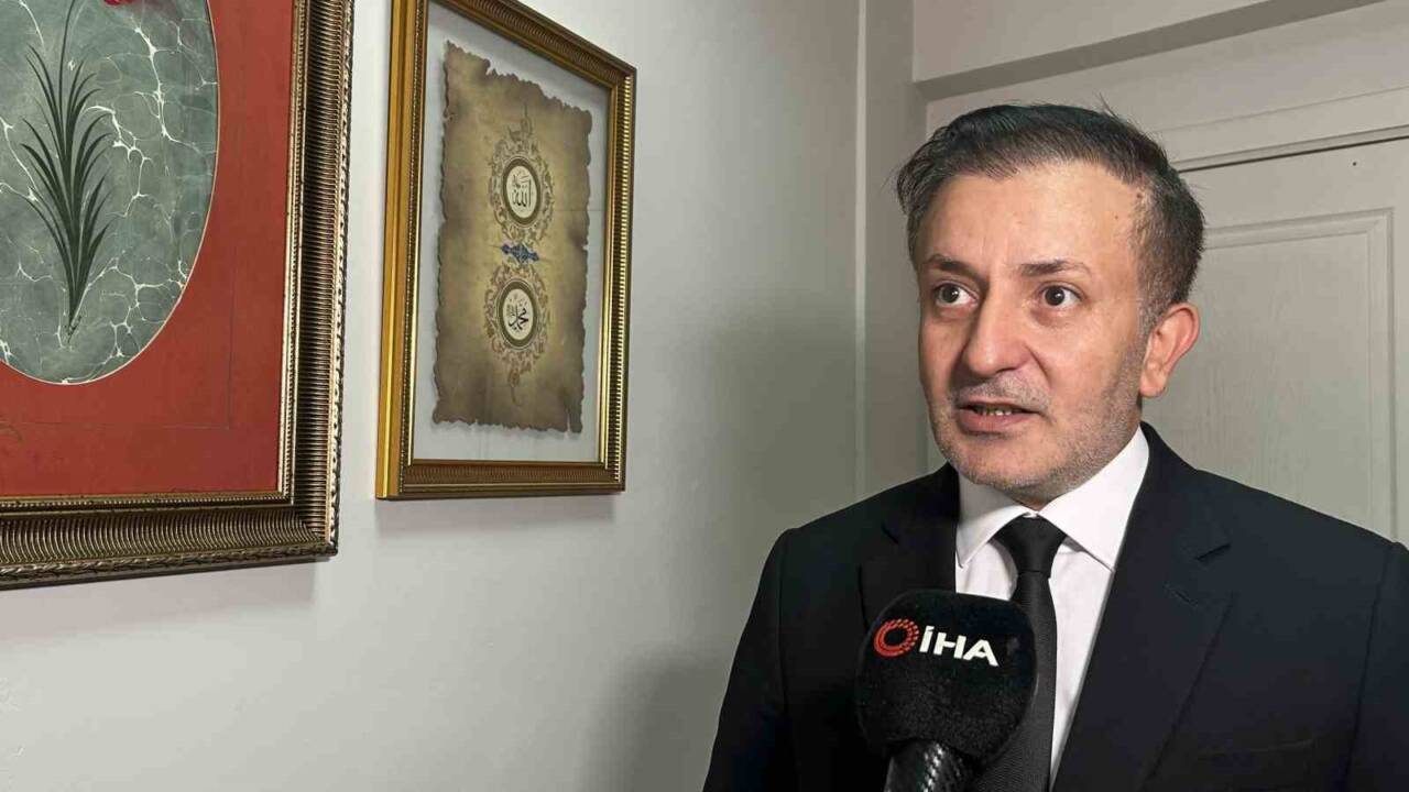 Hac ve Umre Seyahat Acentaları Derneği Başkanı Diyaeddin Şahin, sosyal