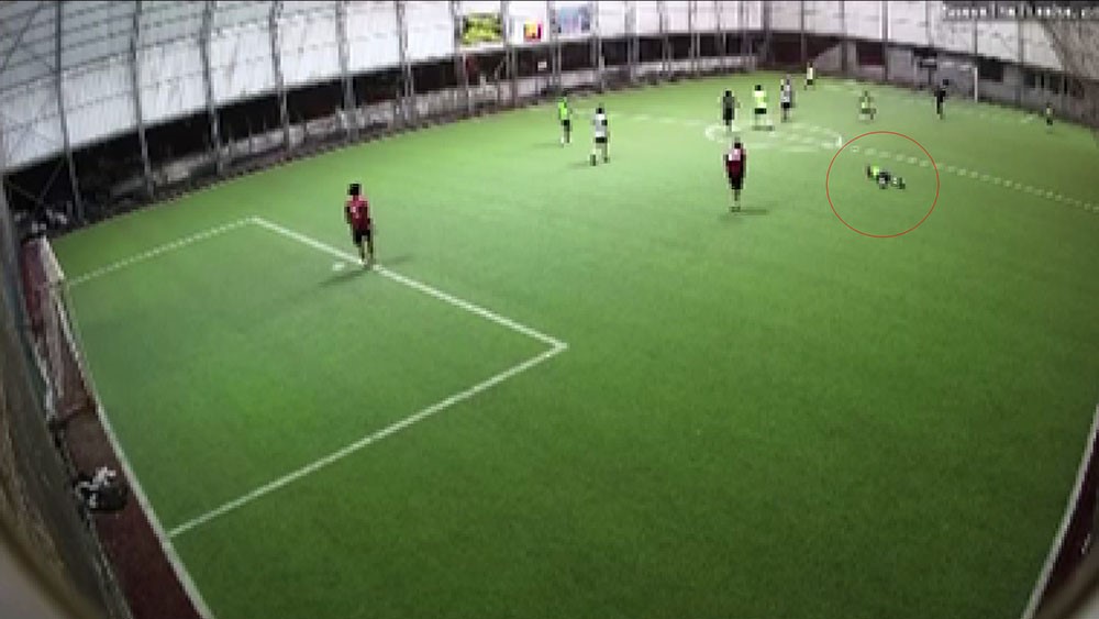 Hatay’ın Reyhanlı ilçesinde, 32 yaşındaki polis memuru Murat Kına, halı