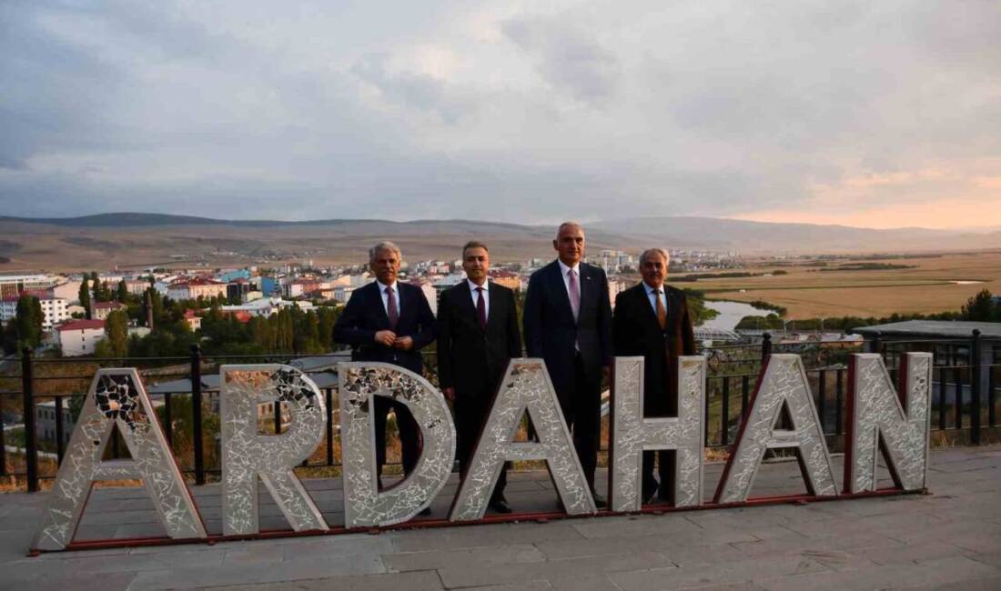 Kültür ve Turizm Bakanı Mehmet Nuri Ersoy, Ardahan'ı ziyaret ederek