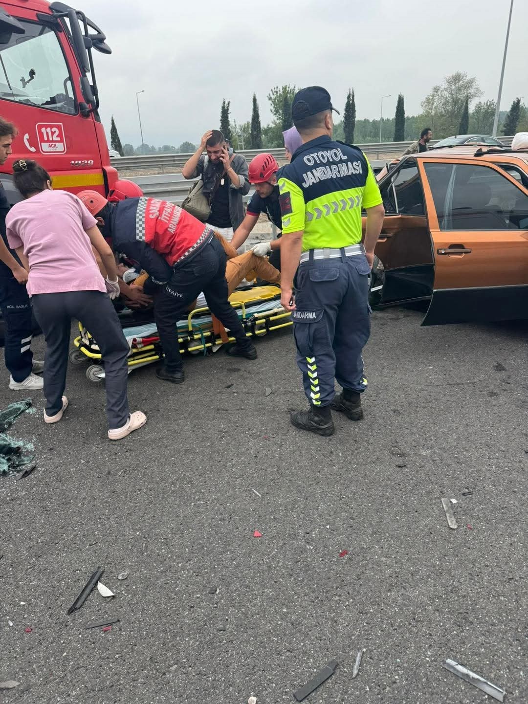 Kuzey Marmara Otoyolu'nda T.T. ve M.B. yönetimindeki otomobillerin çarpışması sonucu