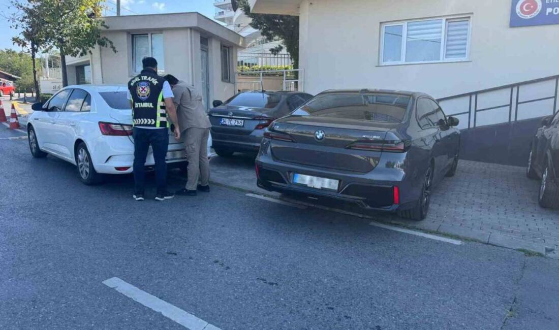 İstanbul Beşiktaş’ta, manken Şevval Şahin’e tahsis edilen ve "resmi hizmete