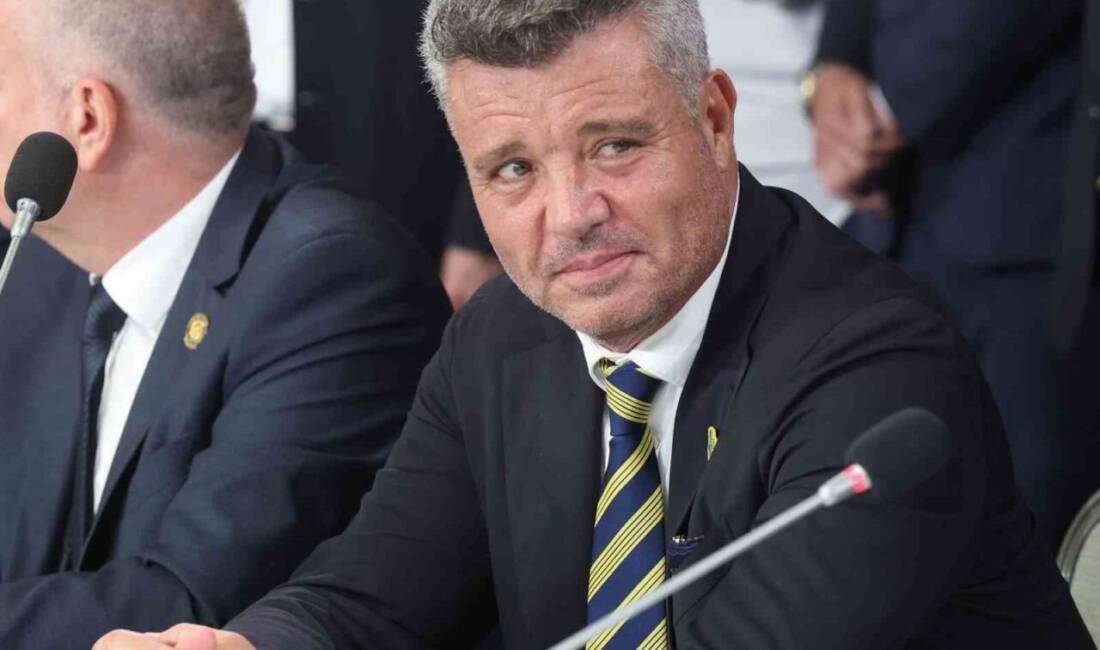 Fenerbahçe Olağanüstü Seçimli Genel Kurulu'nda 12 bin 325 oyla başkan