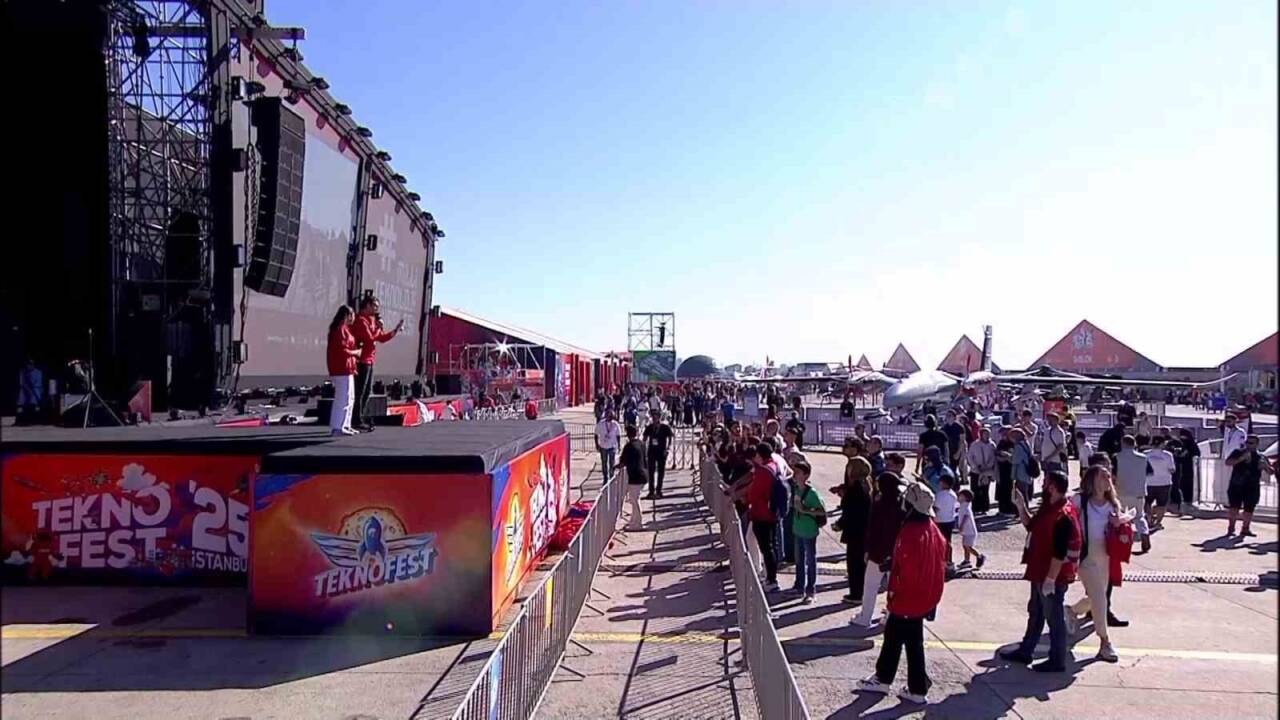 TEKNOFEST, 17-21 Eylül tarihleri arasında Atatürk Havalimanı'nda ziyaretçilerini ağırlıyor. Türkiye