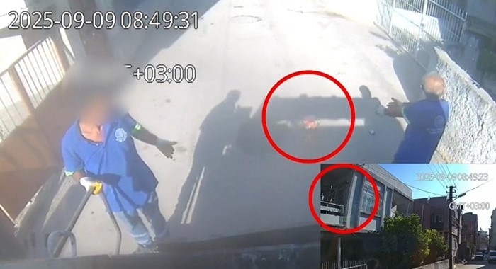 Adana’nın Seyhan ilçesinde Y.Ö. ve oğlu S.Ö., temizlik işçisi U.A.'ya