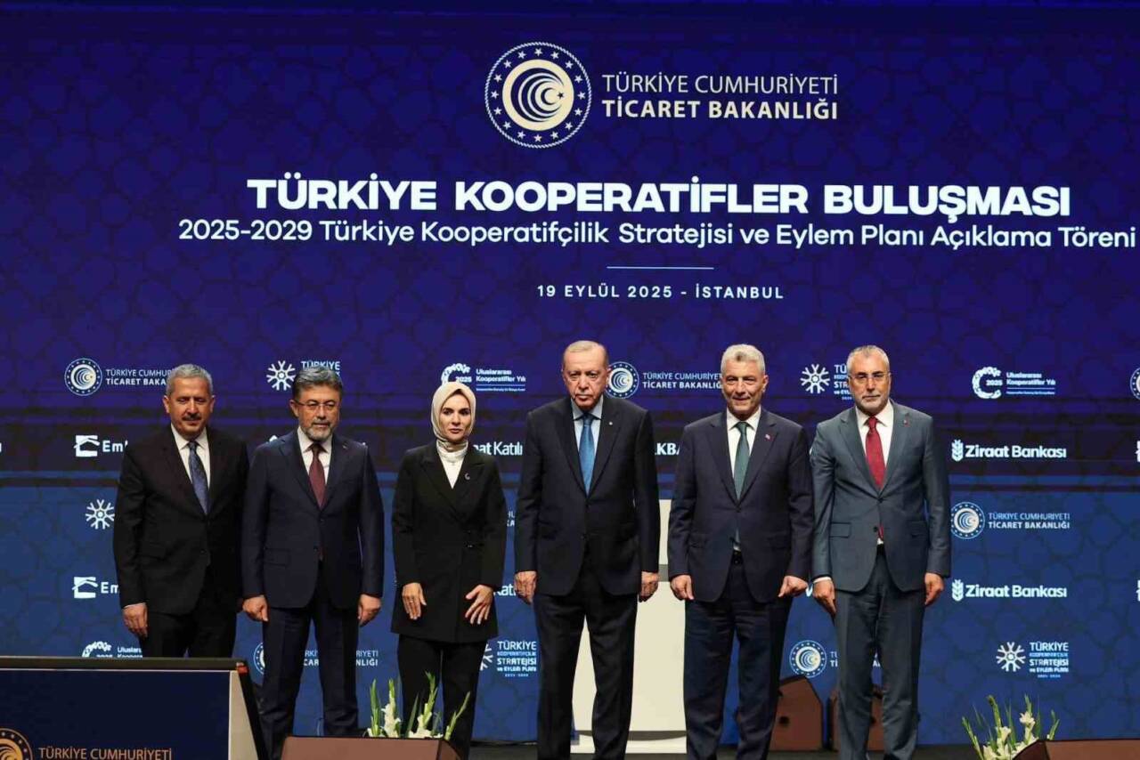 Ticaret Bakanı Ömer Bolat, kooperatiflerin 2019'daki 2,012 sayısından 2023'te 50,078'e