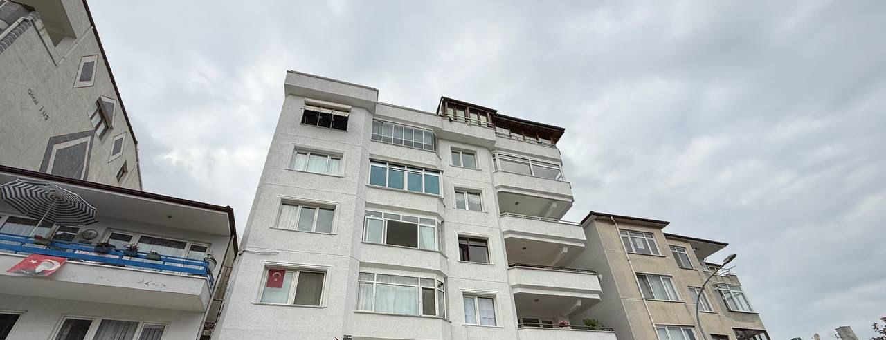 Yalova’nın Çınarcık ilçesinde, ünlü sanatçı Güllü (Gül Tut) 51 yaşında,