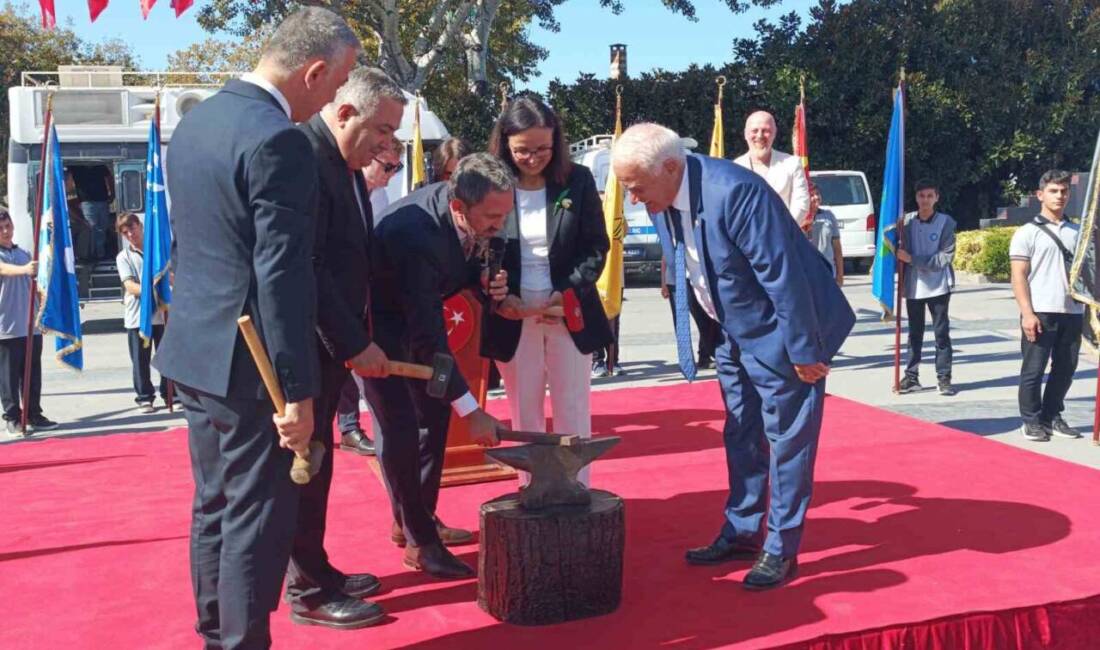 Yalova'da düzenlenen 38. Ahilik Haftası etkinlikleri, renkli görüntülerle kutlandı. Vali