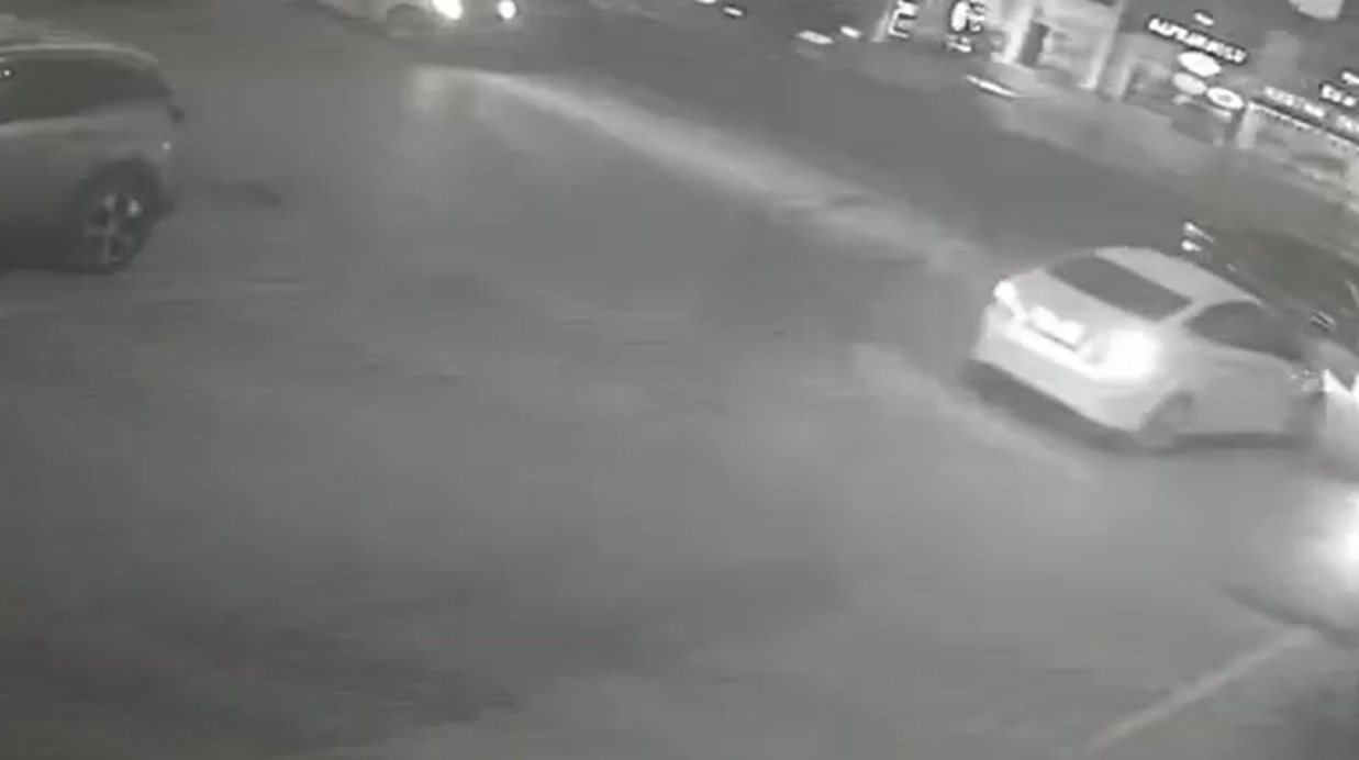 Yalova’da Altınova Belediye Başkanlığına ait makam aracı, Ali Aygün'ün kullandığı