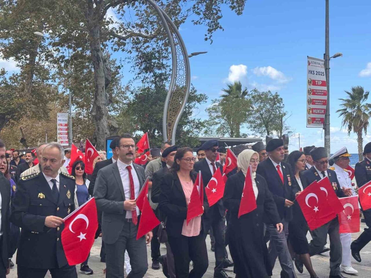 19 Eylül Gaziler Günü, Yalova'da çeşitli etkinliklerle kutlandı. Sabah şehit