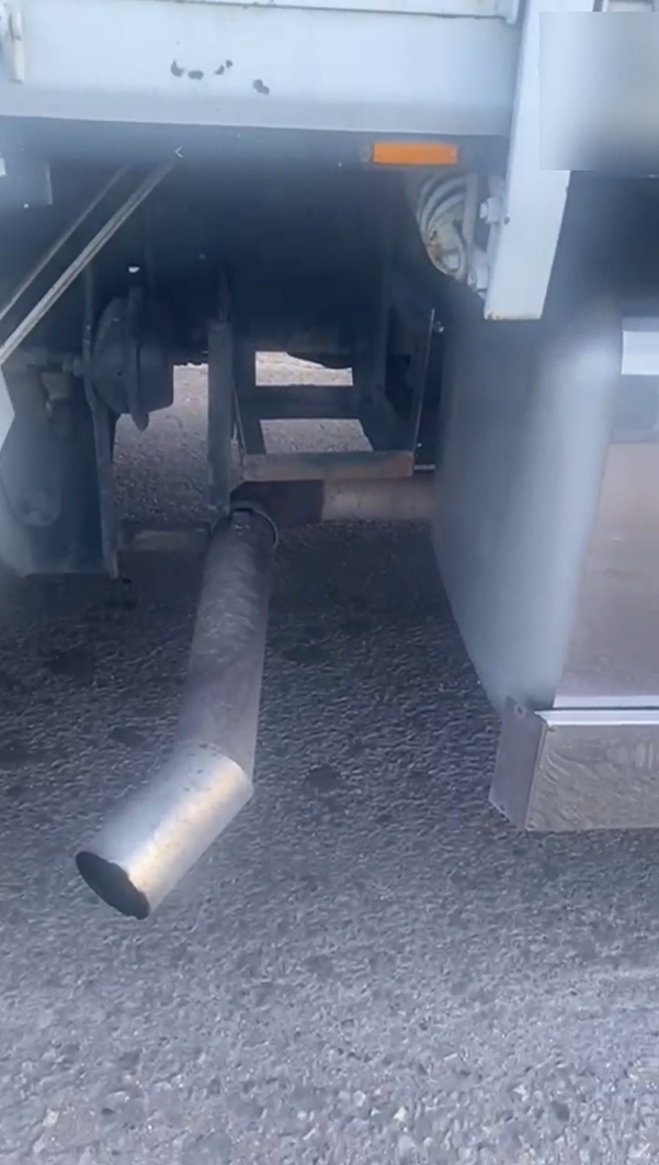 Yalova’da R.Y. isimli sürücünün kullandığı muayenesi olmayan ve abartı egzoz