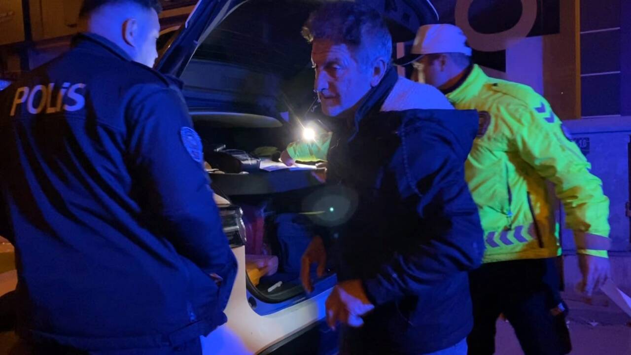 Bursa'nın İnegöl ilçesinde, 2.62 promil alkollü sürücü Süleyman Ç. durduruldu.