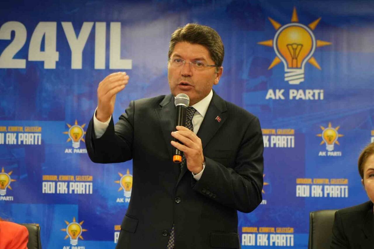 Adalet Bakanı Yılmaz Tunç, terörle mücadelenin Türkiye için büyük kayıplara