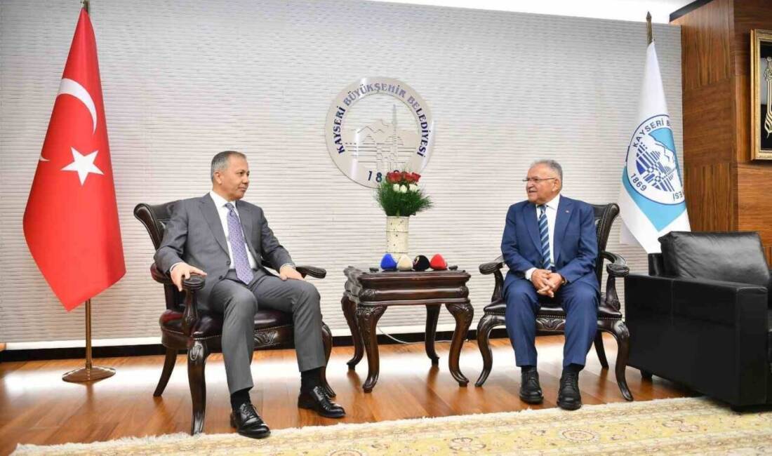 İçişleri Bakanı Ali Yerlikaya, Kayseri Büyükşehir Belediye Başkanı Dr. Memduh