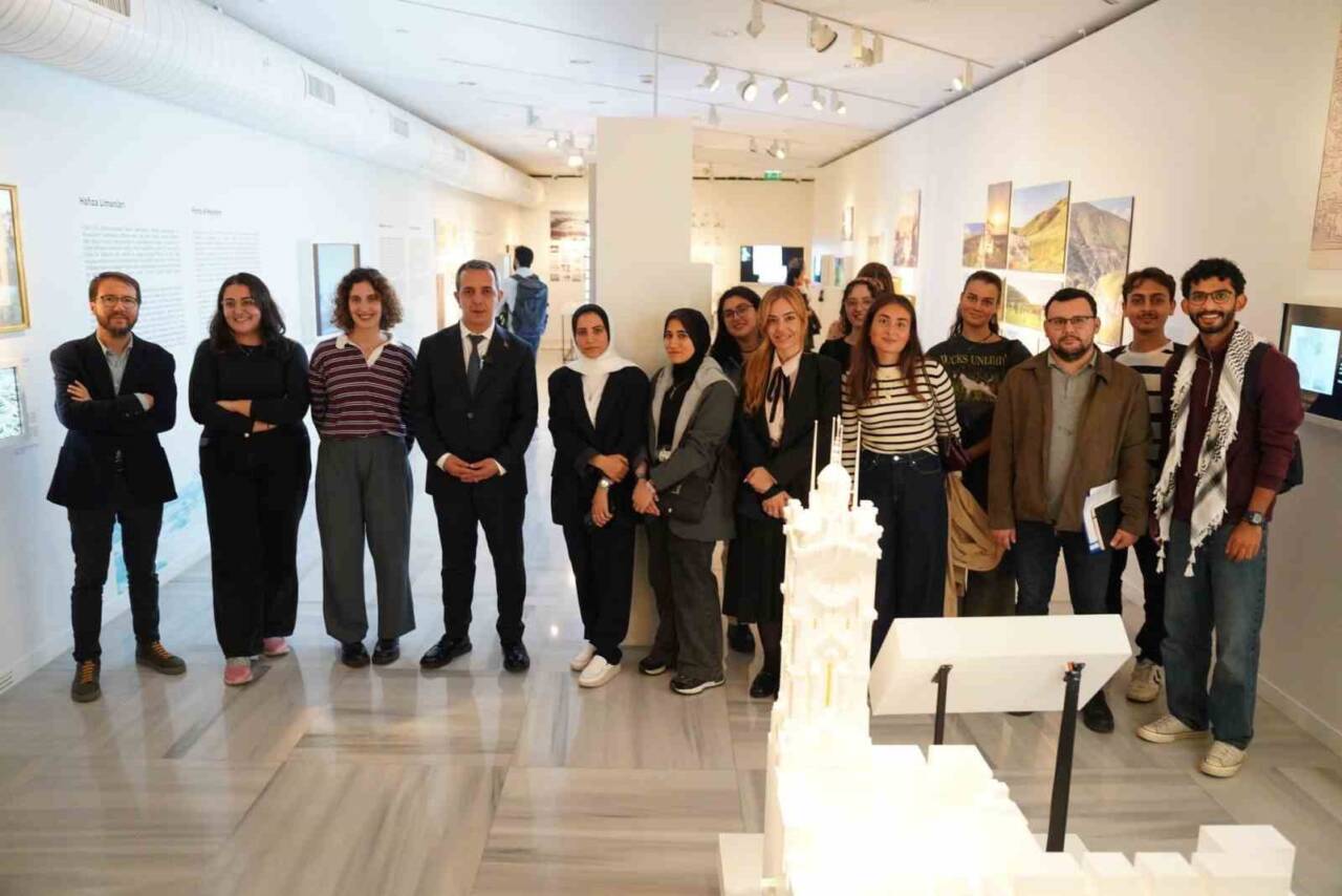 Beyoğlu'nda düzenlenen "Kuşbakışı Filistin" sergisi, Avrupa Miras Günleri etkinlikleri kapsamında