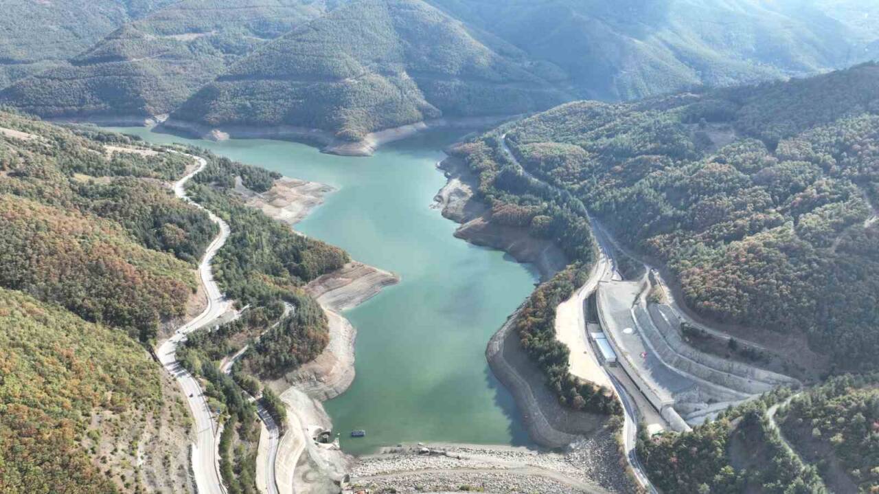 Bursa Büyükşehir Belediye Başkanı Mustafa Bozbey, yağışların barajlardaki doluluk oranını