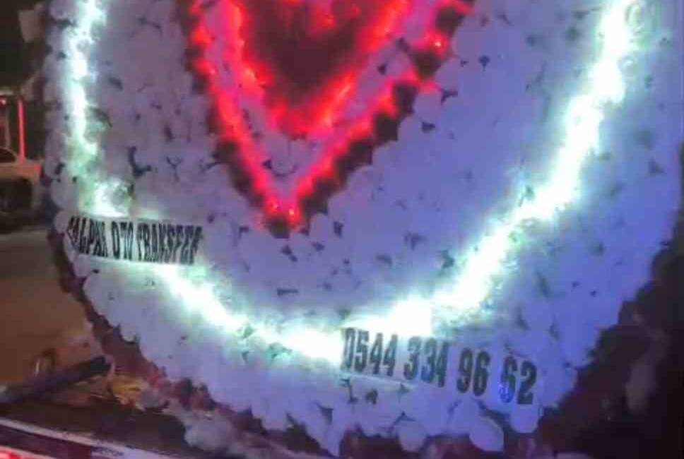 Adana'da E.Ç. adlı sürücü, yüksek sesle müzik çalan ve aykırı