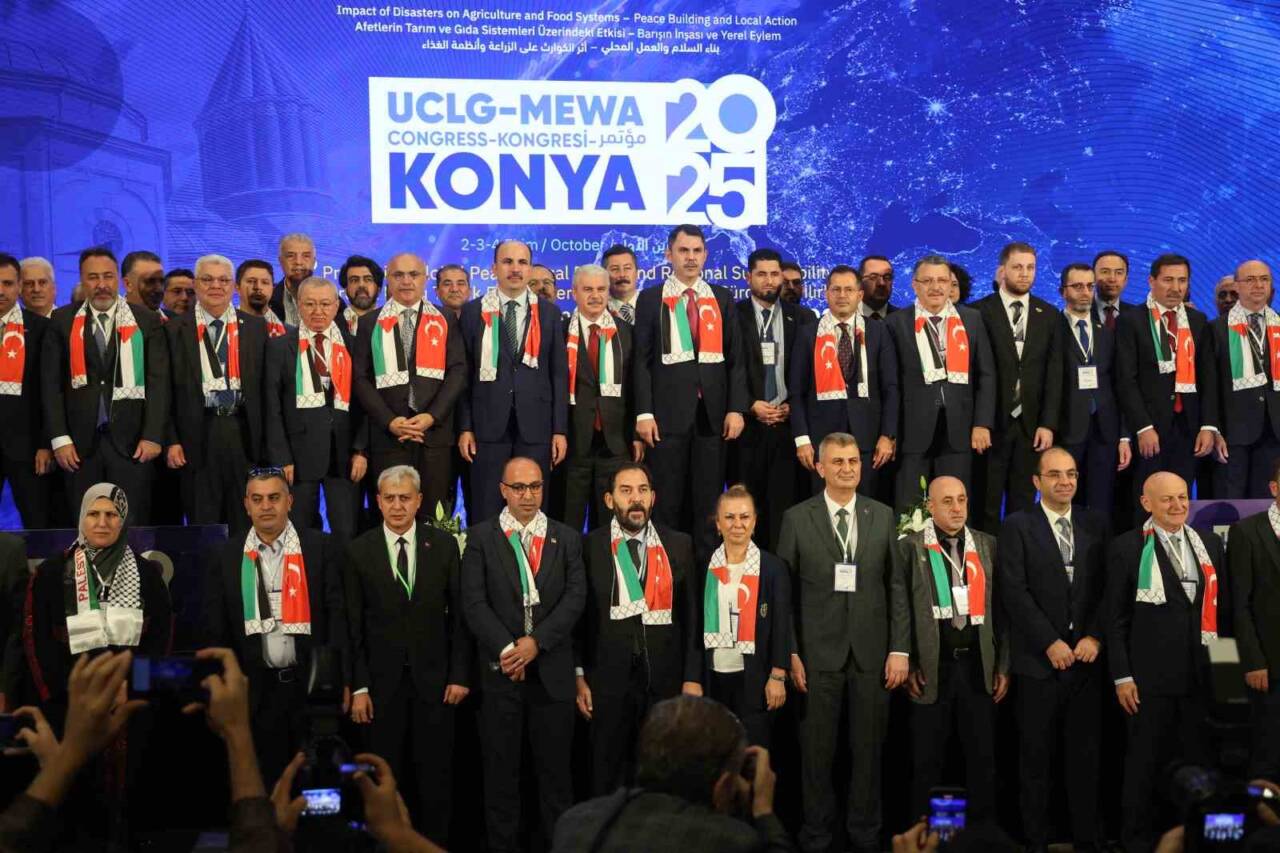 Konya Büyükşehir Belediyesi'nin ev sahipliği yaptığı UCLG-MEWA Kongresi'nde, Çevre, Şehircilik