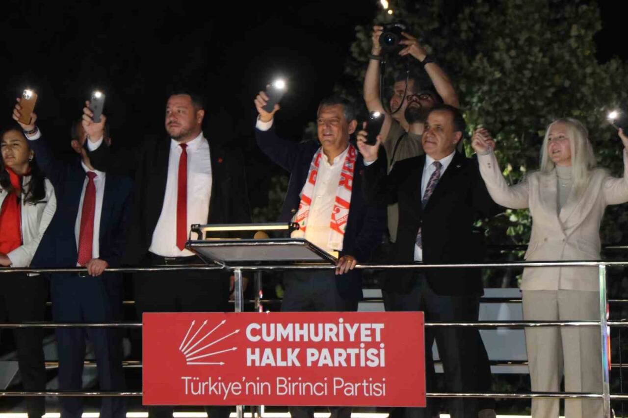 CHP Genel Başkanı Özgür Özel, Bolu'da düzenlenen mitingde enflasyon rakamlarına