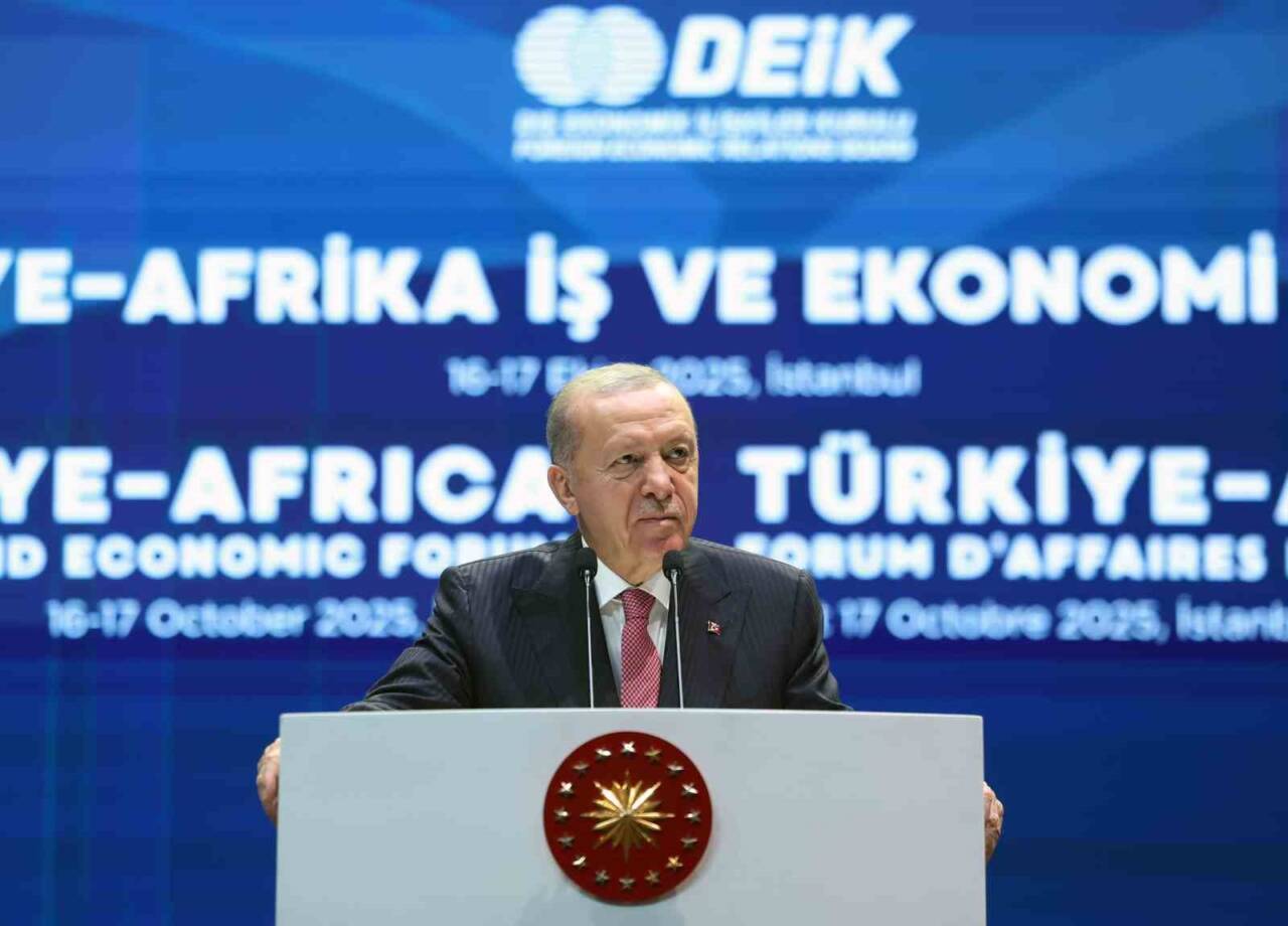 Cumhurbaşkanı Recep Tayyip Erdoğan, İstanbul'da düzenlenen Türkiye-Afrika 5. İş ve