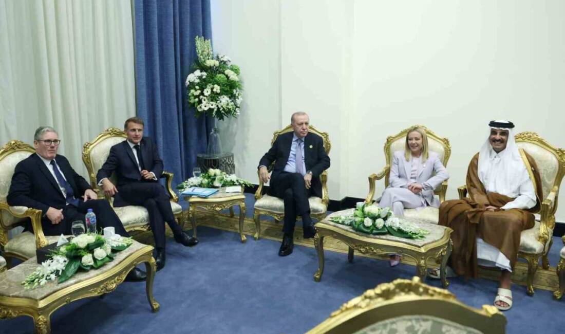 Cumhurbaşkanı Recep Tayyip Erdoğan, Mısır'daki temasları sırasında İtalya Başbakanı Giorgia