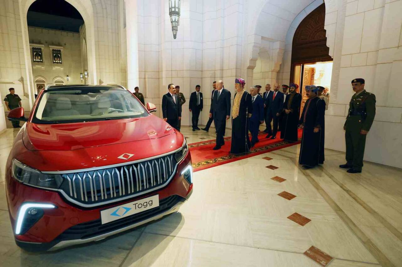 Cumhurbaşkanı Recep Tayyip Erdoğan, Umman ziyaretinde Sultan Heysem bin Tarık