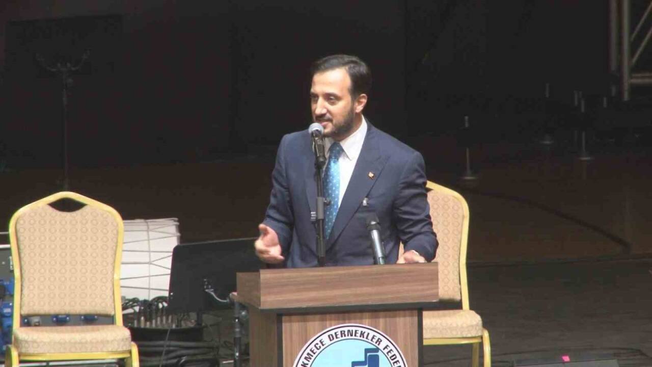 Cumhurbaşkanı Yardımcısı Cevdet Yılmaz, Küçükçekmece Dernekler Federasyonu'nun "Kan Kardeş Oluyoruz"