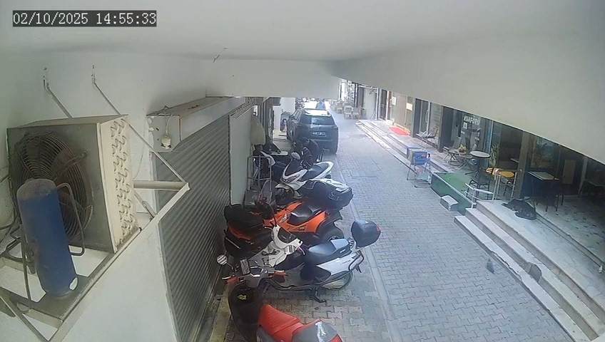 Marmara Denizi'nde meydana gelen 5.0 büyüklüğündeki deprem, Yalova ve çevresinde