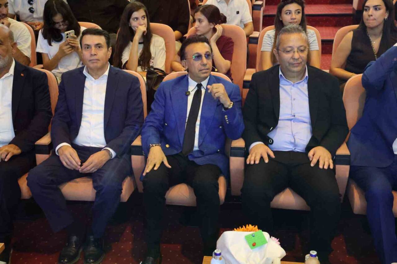 Dosso Dossi Holding Yönetim Kurulu Başkanı Hikmet Eraslan, Dicle Üniversitesinde